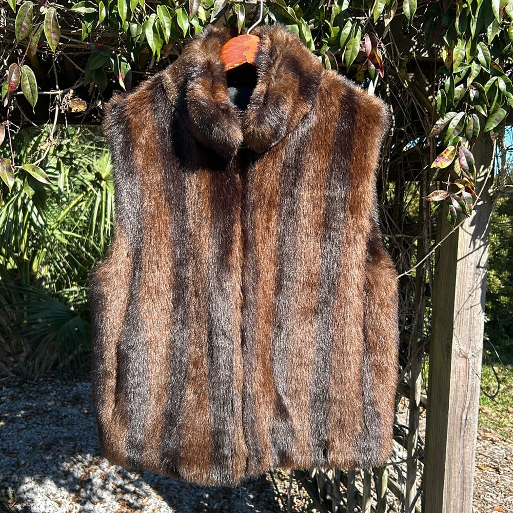 Vintage COACO New York Reversible Faux Mink Fur Vest Striped Brown Black pockets